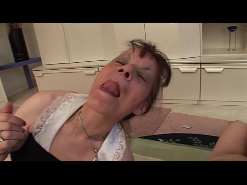 ❤️ Zwei Großmütter und ein Großvater haben einen Dreier ️❌ Porno bei de.porn33.top ️❤